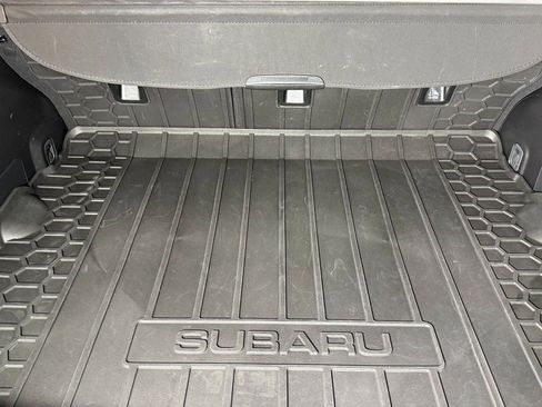 Used 2020 Subaru Crosstrek 2.0i Limited w/ Moonroof Package w/Navigation AWD/4WD image 23