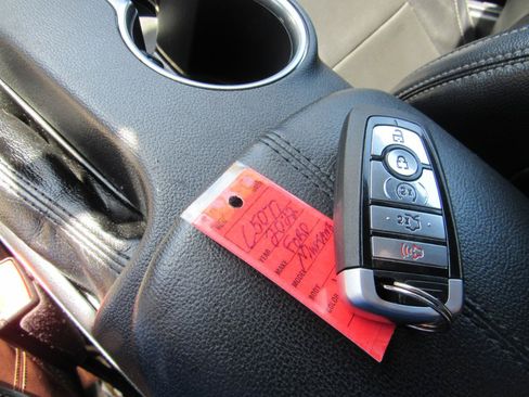 Used 2022 Ford Mustang Premium RWD image 16
