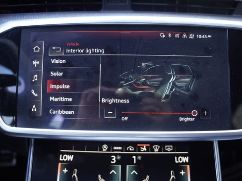 Used 2022 Audi RS 7 Sportback AWD/4WD image 23