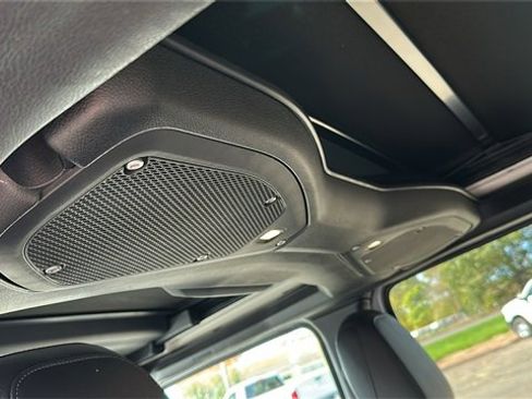 Used 2024 Jeep Wrangler Unlimited Sahara w/ Technology Group image 24