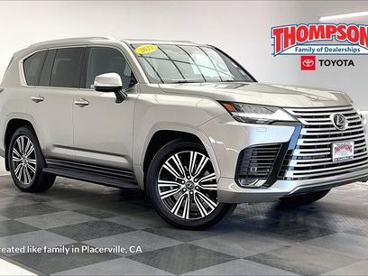 Used 2022 Lexus LX 600 4WD w/ Luxury Package