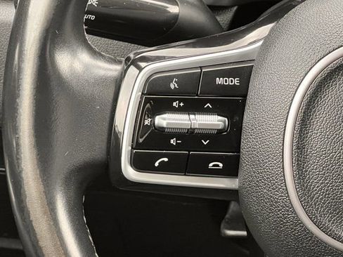 Used 2021 Kia Sorento S FWD image 14