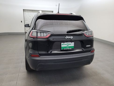 Used 2019 Jeep Cherokee Latitude w/ Popular Appearance Group FWD image 6
