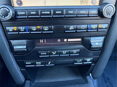 Used 2010 Porsche 911 Carrera 4S image 18