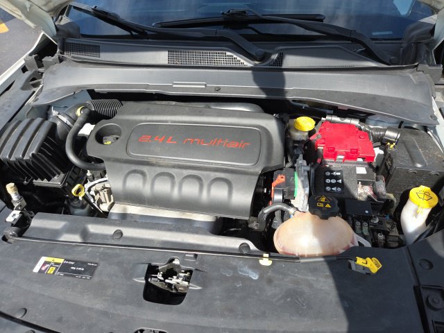 Used 2019 Jeep Compass Latitude FWD image 26