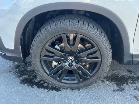 Used 2021 Honda Pilot Black Edition image 15