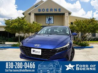 Used 2023 Hyundai Elantra SEL FWD video 1