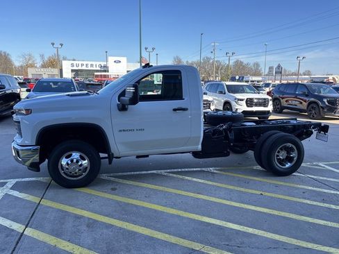 New 2026 Chevrolet Silverado 3500 W/T w/ WT Convenience Package image 6