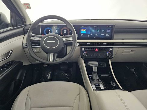 Used 2025 Hyundai Tucson SEL FWD image 18