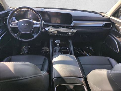 Used 2023 Kia Telluride LX image 17