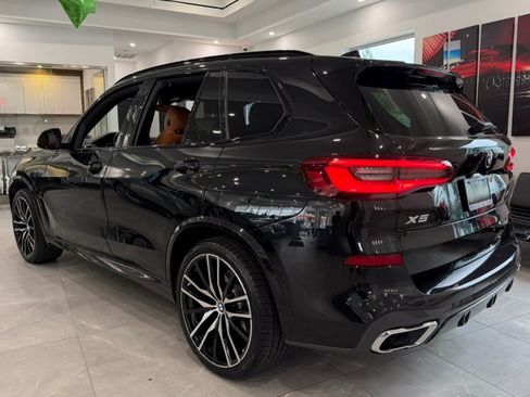 Used 2022 BMW X5 xDrive40i w/ M Sport Package AWD/4WD image 5