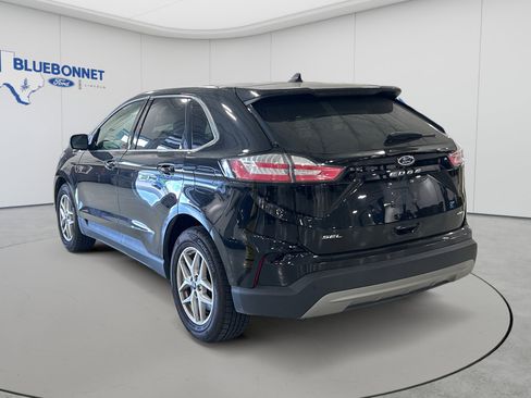 Used 2024 Ford Edge SEL AWD/4WD image 7