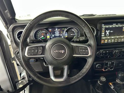 Used 2023 Jeep Wrangler Unlimited Sahara w/ Cold Weather Group image 14