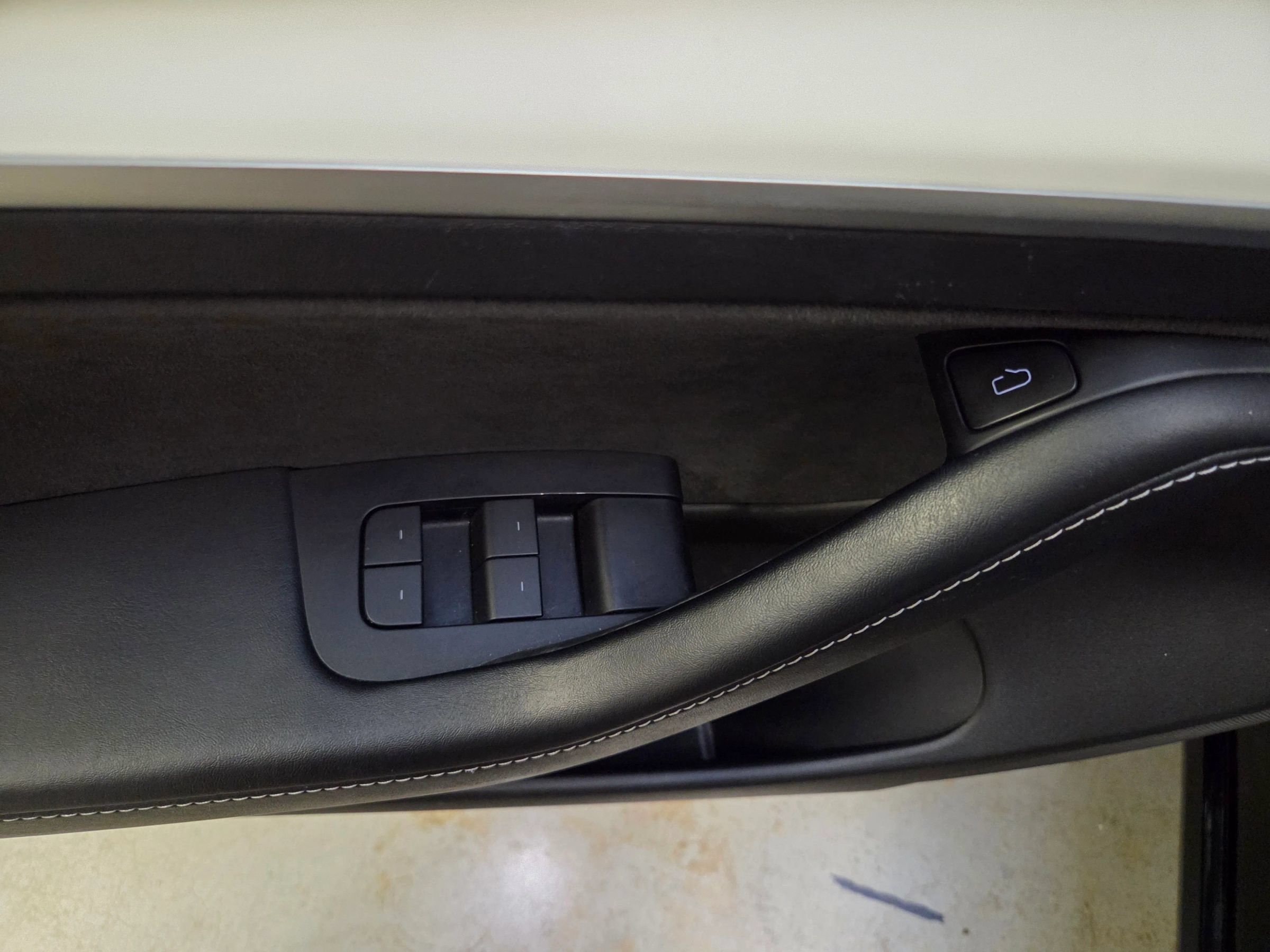 Used 2022 Tesla Model 3 Long Range AWD/4WD image 16