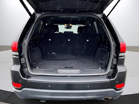 Certified 2020 Jeep Grand Cherokee Laredo image 25