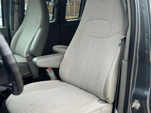 Used 2015 Chevrolet Express 2500 LS image 23