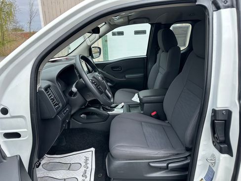 Used 2024 Nissan Frontier S w/ Technology Package AWD/4WD image 22