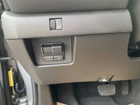 New 2025 Chevrolet Colorado Z71 image 13