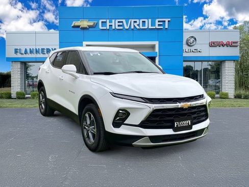 Certified 2025 Chevrolet Blazer LT AWD/4WD image 9