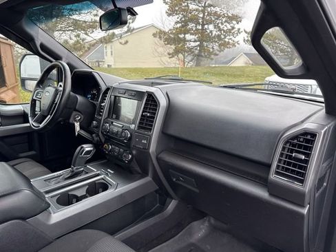 Used 2017 Ford F150 XLT w/ Equipment Group 302A Luxury image 26