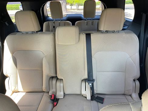 Used 2017 Ford Explorer XLT w/ Equipment Group 201A image 16