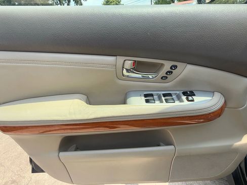 Used 2004 Lexus RX 330 image 22