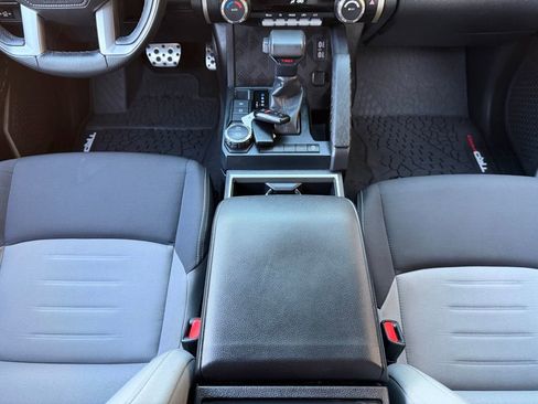 Used 2024 Toyota Tacoma TRD Sport image 17