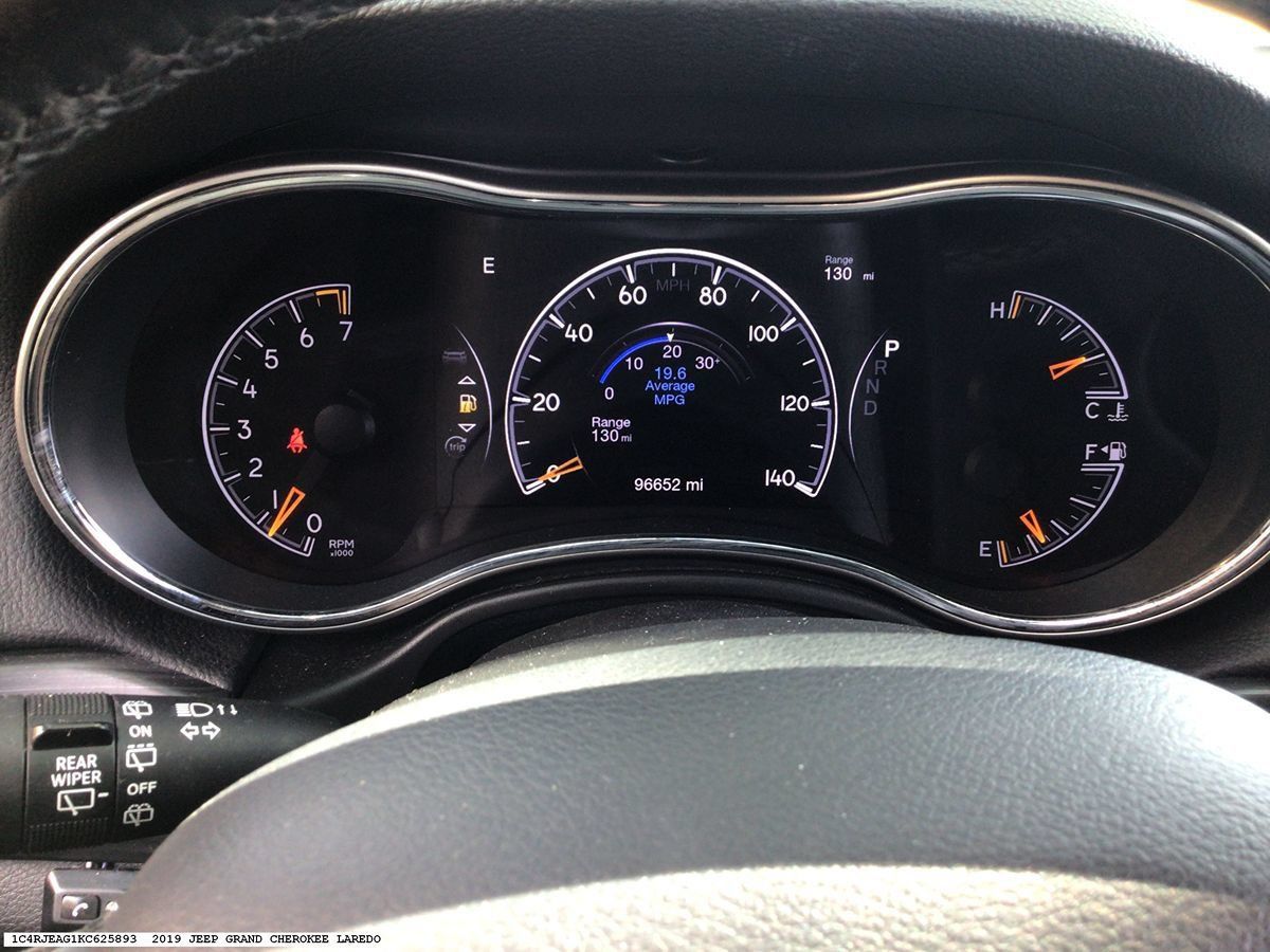 Used 2019 Jeep Grand Cherokee Altitude RWD image 13