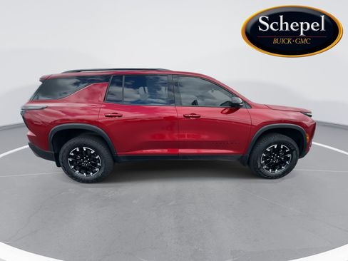 Certified 2024 Chevrolet Traverse Z71 w/ LPO, Floor Liner Package image 9