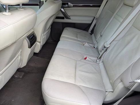 Used 2017 Lexus GX 460 Premium w/ Premium Package image 18