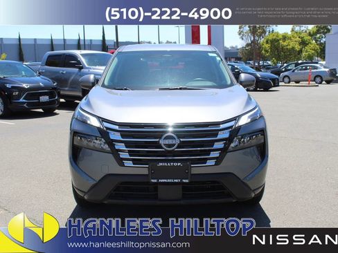 Used 2025 Nissan Rogue SV FWD image 4