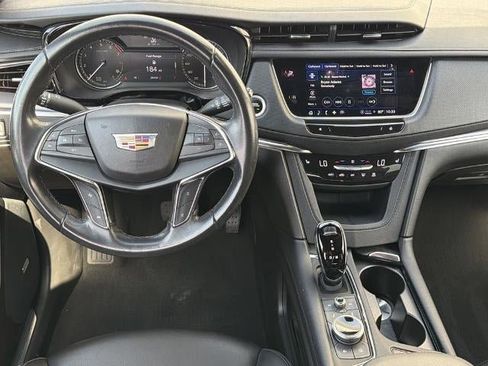 Used 2023 Cadillac XT5 Luxury FWD image 23