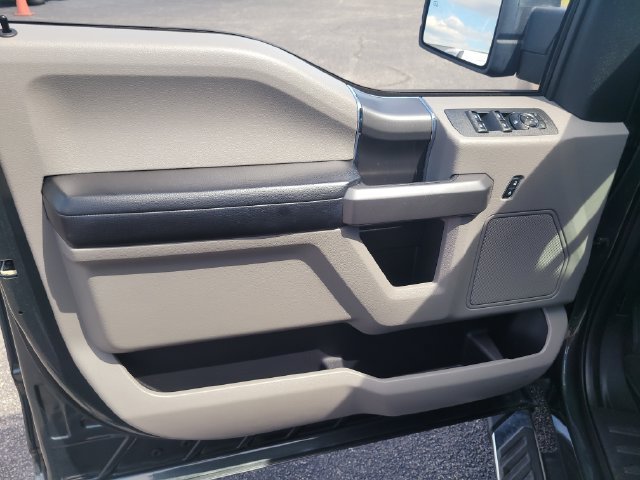 Used 2018 Ford F150 XLT w/ Equipment Group 302A Luxury RWD image 13