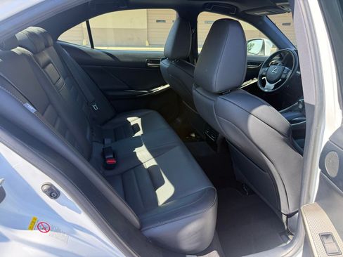 Used 2017 Lexus IS 350 F Sport w/ F Sport Package RWD image 22