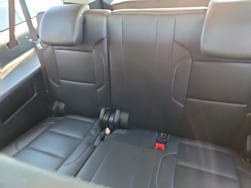 Used 2019 GMC Yukon XL SLT AWD/4WD image 13
