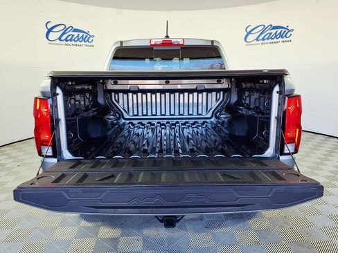 Used 2025 Chevrolet Colorado Trail Boss image 5