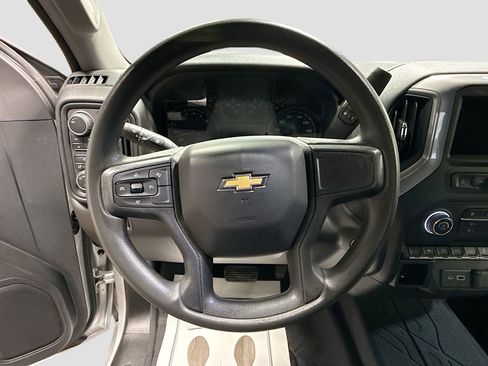 Used 2022 Chevrolet Silverado 1500 Custom image 11