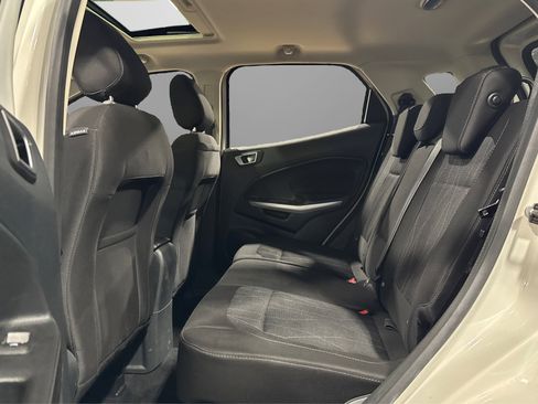 Used 2019 Ford EcoSport SE image 36