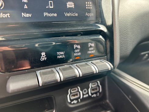 Used 2023 RAM 1500 Rebel w/ Rebel Level 2 Equipment Group AWD/4WD image 22