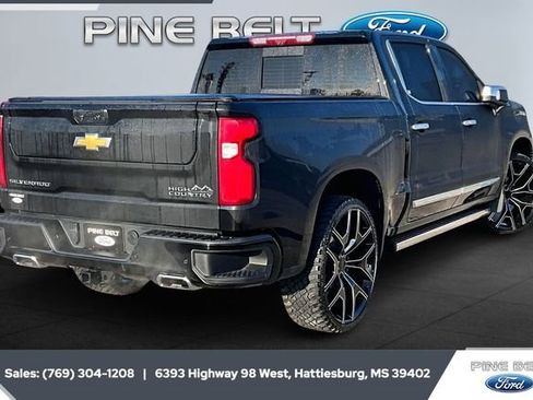 Used 2023 Chevrolet Silverado 1500 High Country w/ High Country Premium Package image 11