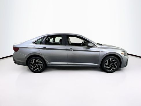 Used 2023 Volkswagen Jetta SEL FWD image 4