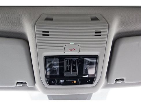 Used 2024 Volkswagen Atlas SEL Premium R-Line AWD/4WD image 29