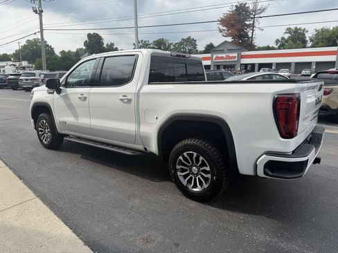 Used 2019 GMC Sierra 1500 AT4 w/ Technology Package AWD/4WD image 7