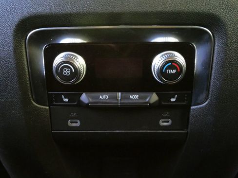 Used 2023 GMC Yukon Denali AWD/4WD image 26