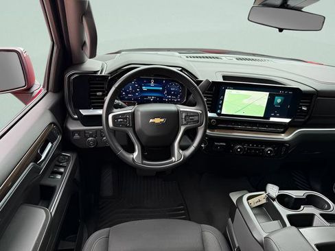 Used 2025 Chevrolet Silverado 1500 LT AWD/4WD image 6