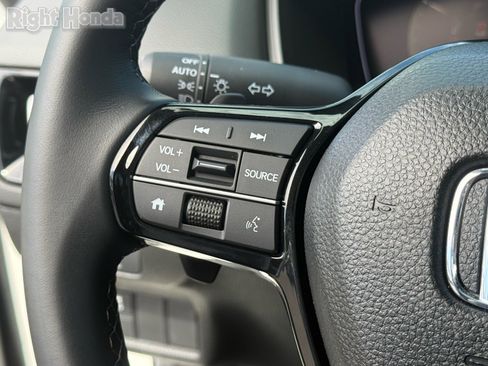 Used 2025 Honda Civic Sport image 15