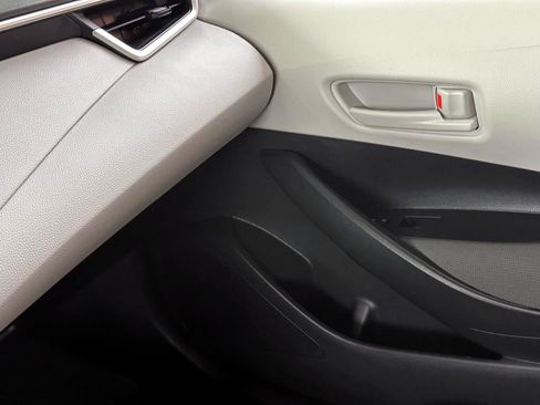 Used 2024 Toyota Corolla LE FWD image 19