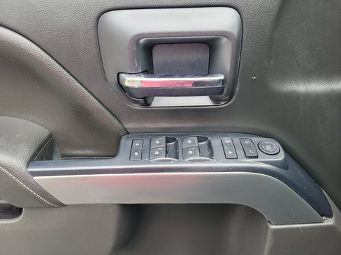 Used 2018 Chevrolet Silverado 1500 LT w/ Texas Edition image 7