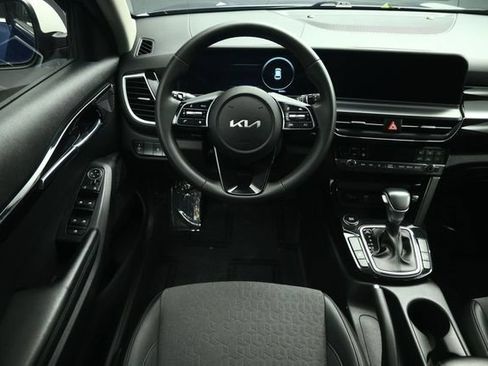 Used 2024 Kia Seltos S FWD image 33