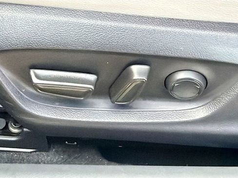 Used 2024 Toyota Camry SE image 24